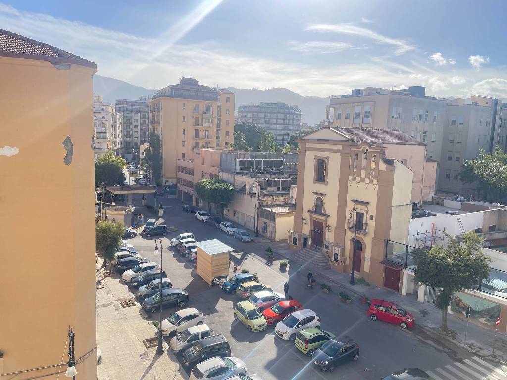 Appartamento a Palermo in Via Antonino Mongitore, 15 - Foto 3