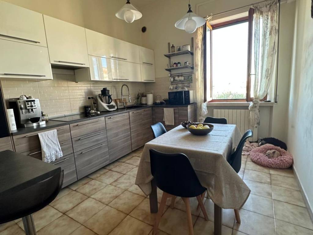 Casa indipendente a Campiglia marittima in Via Enos Cerrini - Foto 3