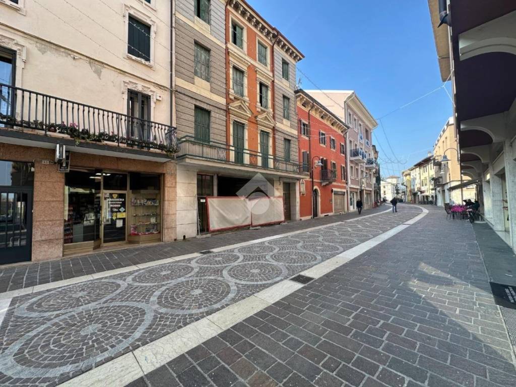 Appartamento a Bussolengo in Corso Giuseppe Mazzini, 1 - Foto 4