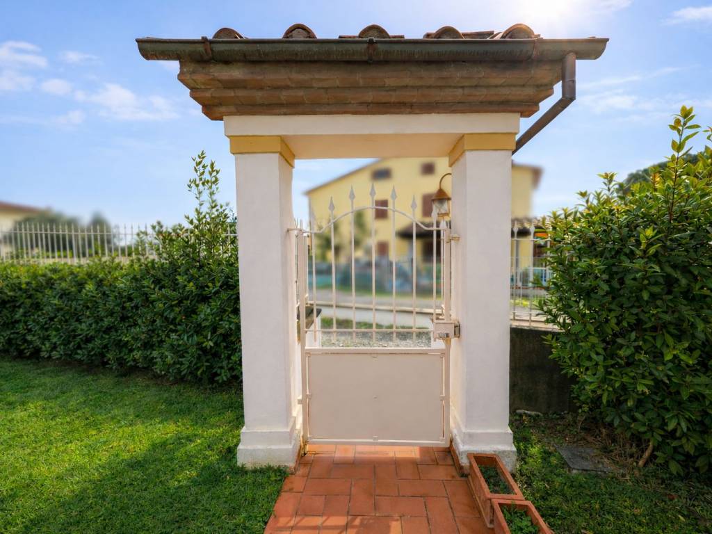 Villa a Larciano in Via Antonio Gramsci, 776 - Foto 4