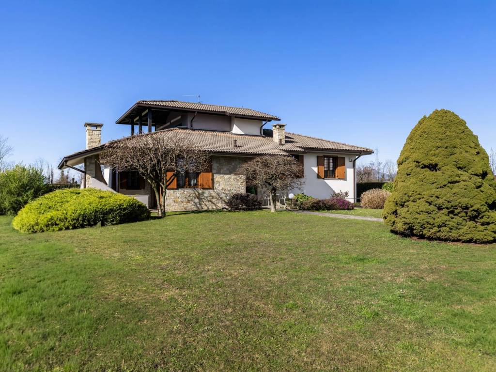 Villa a Grassobbio in Via Don Luigi Sturzo, 8 - Foto 2