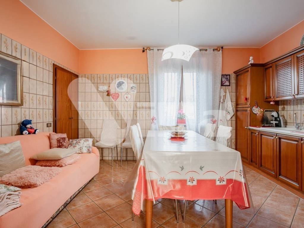 Casa indipendente a Nibionno in Via Luigi Cadorna - Foto 2