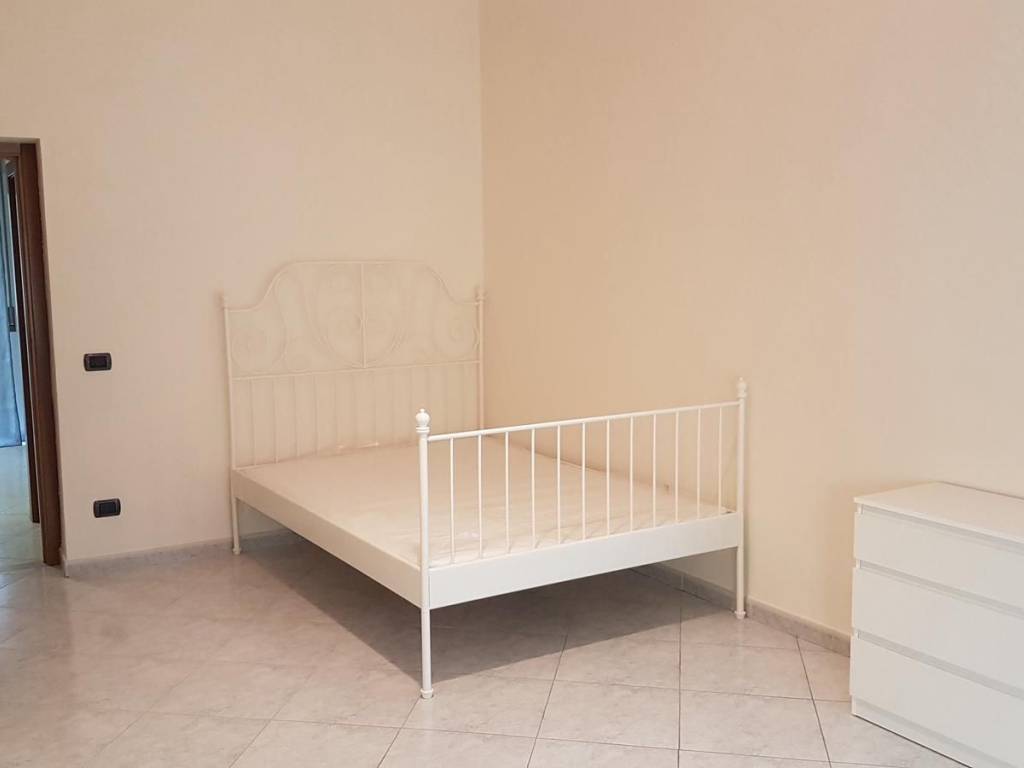 Appartamento a Napoli in Via Antonietta De Pace, 54 - Foto 4