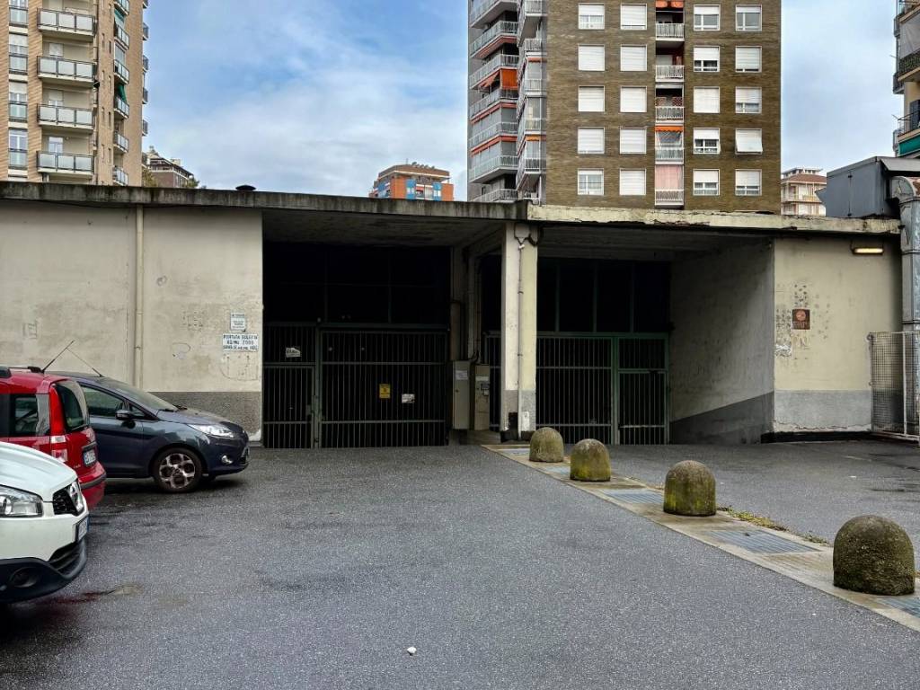 Box / garage a Torino in Via Onorato Vigliani, 29 - Foto 2