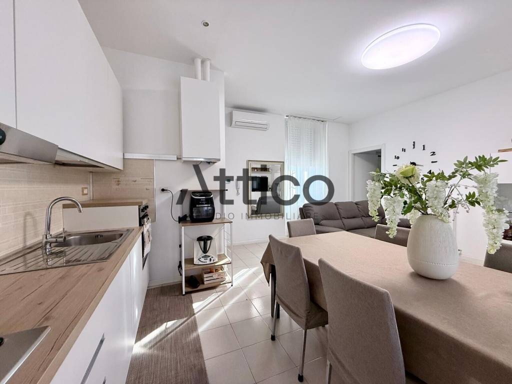 Appartamento a Seregno in Via Enrico Toti, 3 - Foto 4