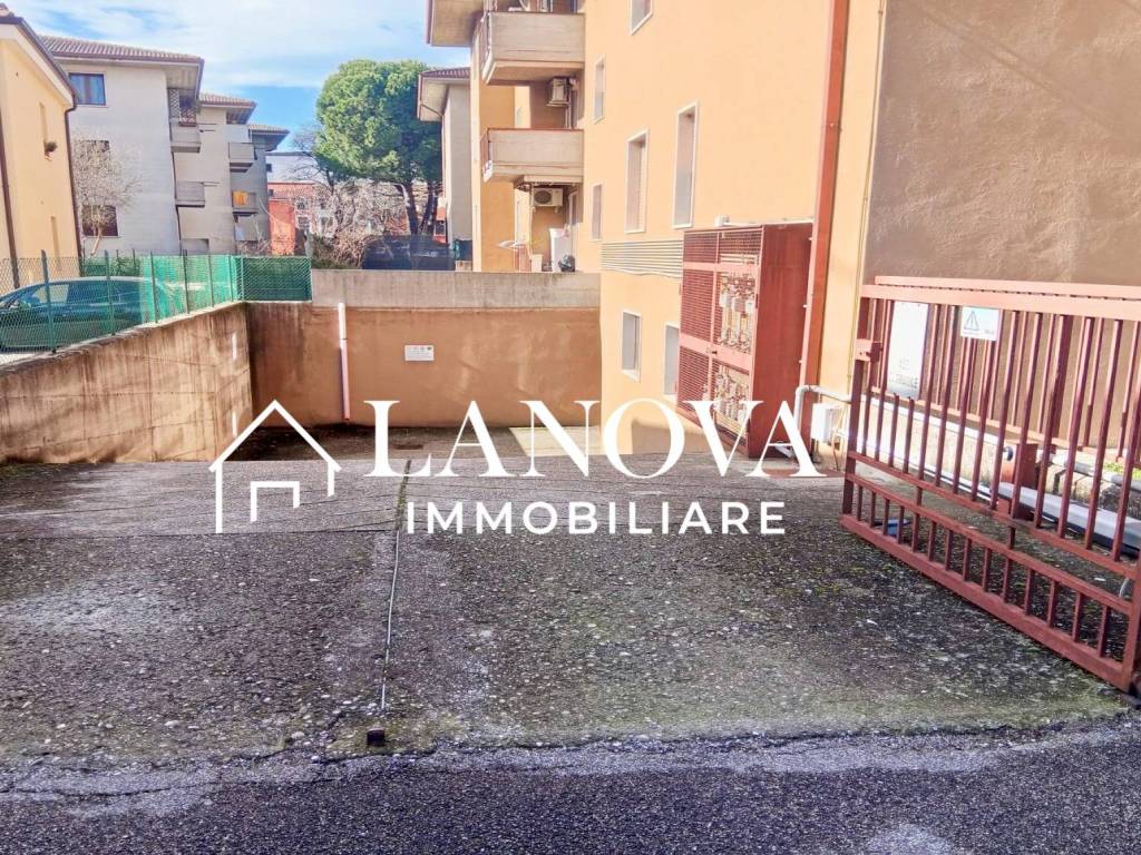 Box / garage a Verona in Via Bartolomeo Giuliari, 86 - Foto 4