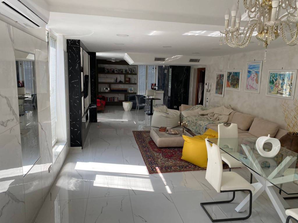 Appartamento a Salerno in Via Roma, 188 - Foto 2