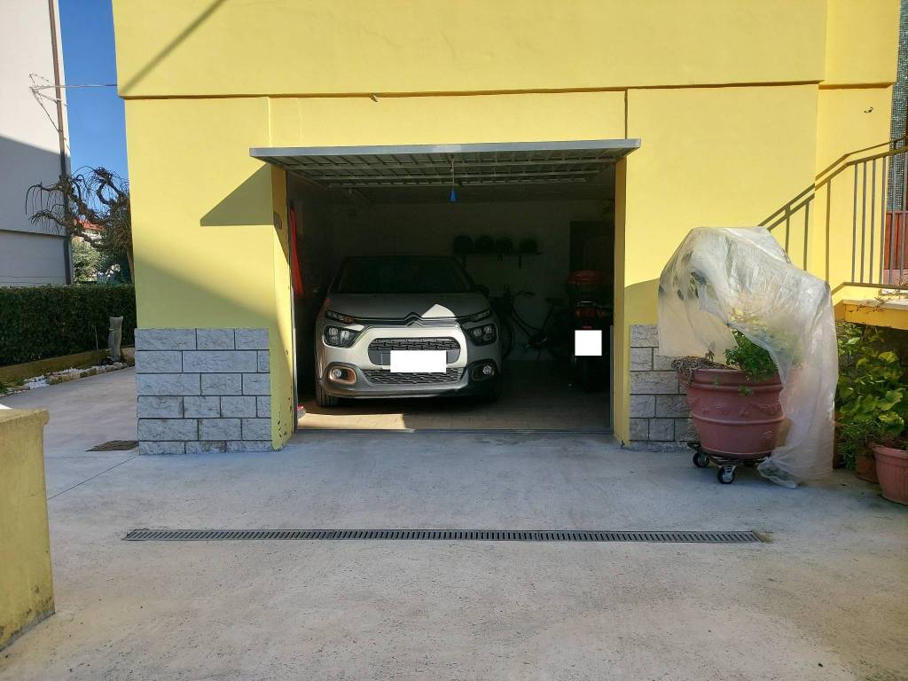 Villa a Pesaro in Via Giovanni Santi - Foto 5