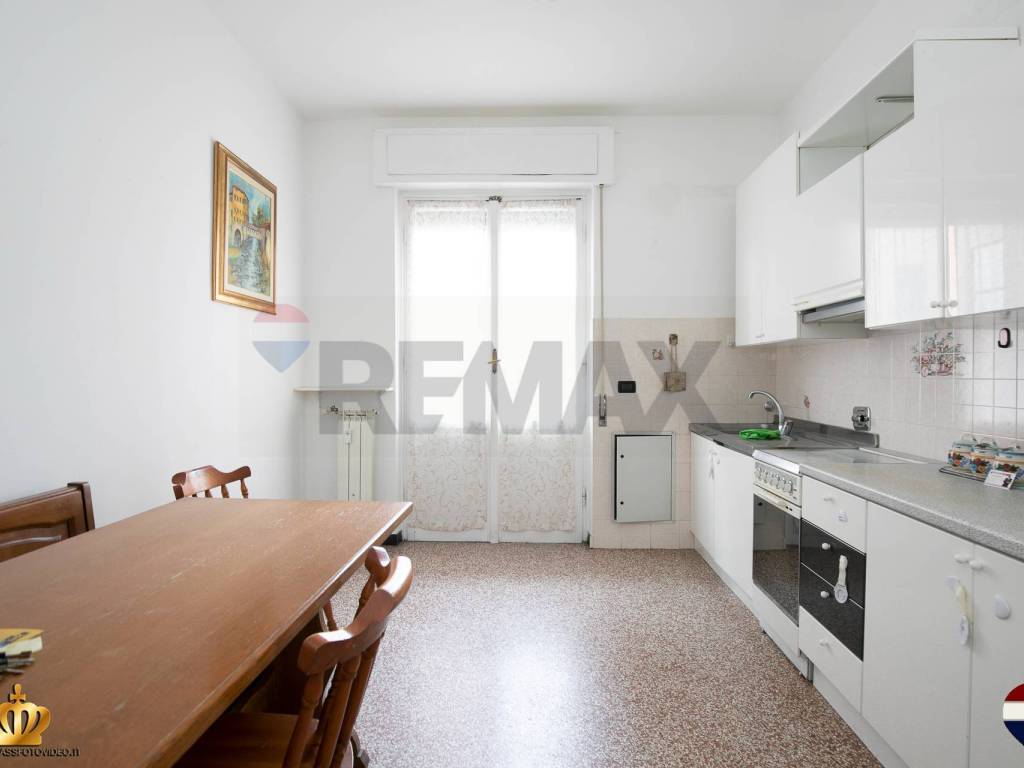 Appartamento a Genova in Via Tortona, 2 - Foto 2