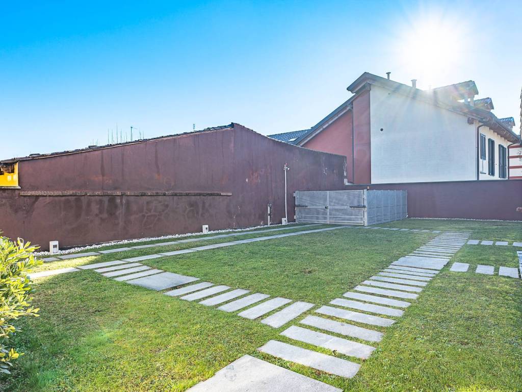 Appartamento a Collegno in Via Alpignano, 11 - Foto 2