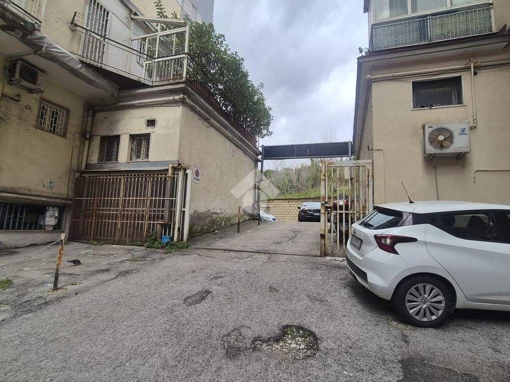 Box / garage a Napoli in Via Pigna, 94 - Foto 3