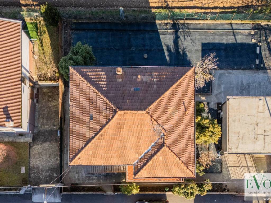 Villa a Gallarate in Via Giuseppe Giusti, 51 - Foto 2