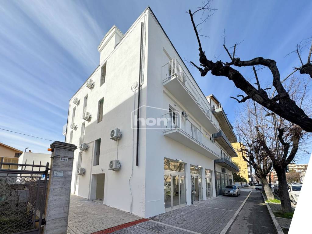 Appartamento a Pescara in Viale Gabriele D'Annunzio, 236 - Foto 2