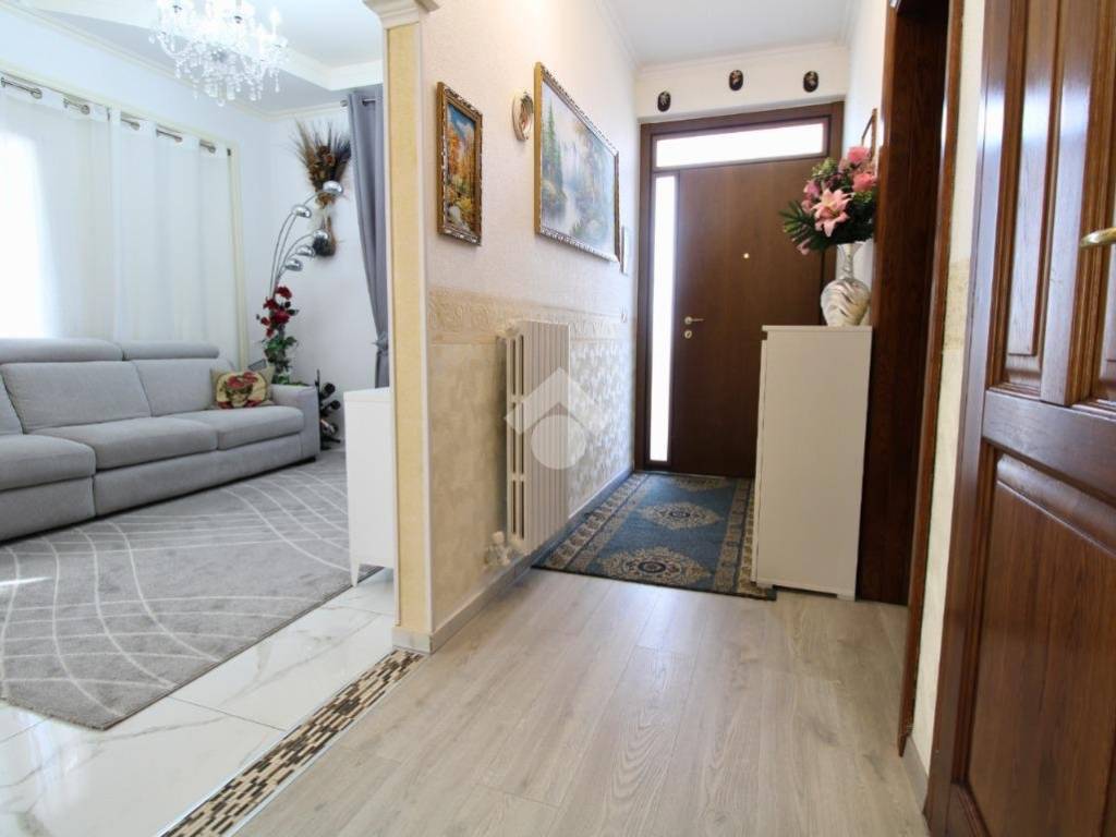 Villa a Pesaro in Strada della Case Bruciate - Foto 4