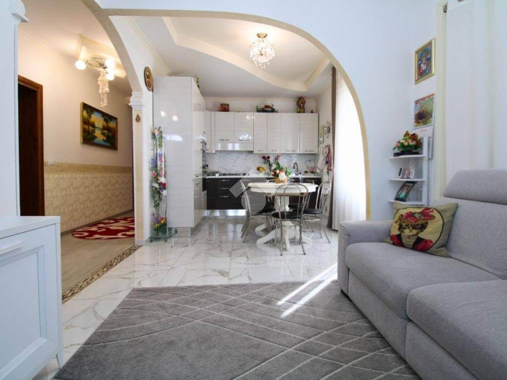 Villa a Pesaro in Strada della Case Bruciate - Foto 5