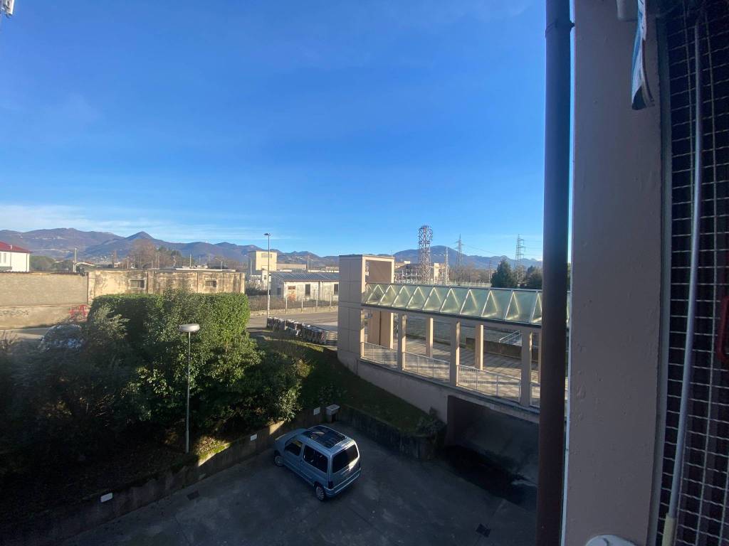 Appartamento a Seriate in Piazza Madonna delle Nevi, 13 - Foto 2