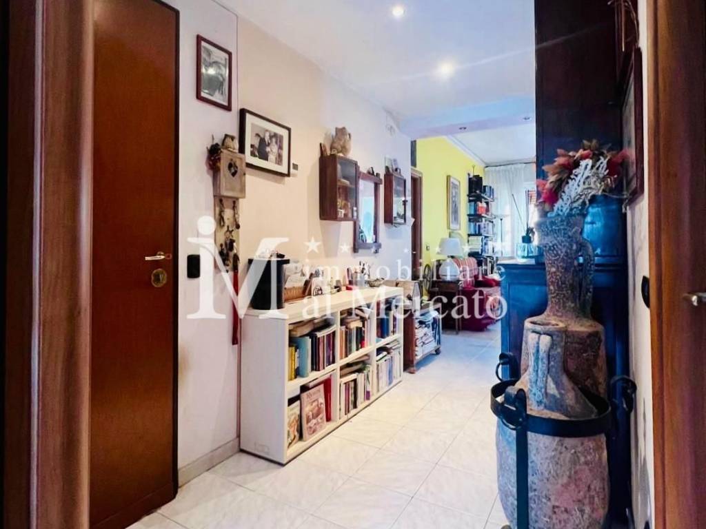 Appartamento a Viareggio in Via Martiri di Belfiore, , 9 - Foto 4