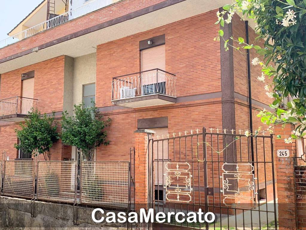 Appartamento a Monte compatri in Viale dei Pini - Foto 2