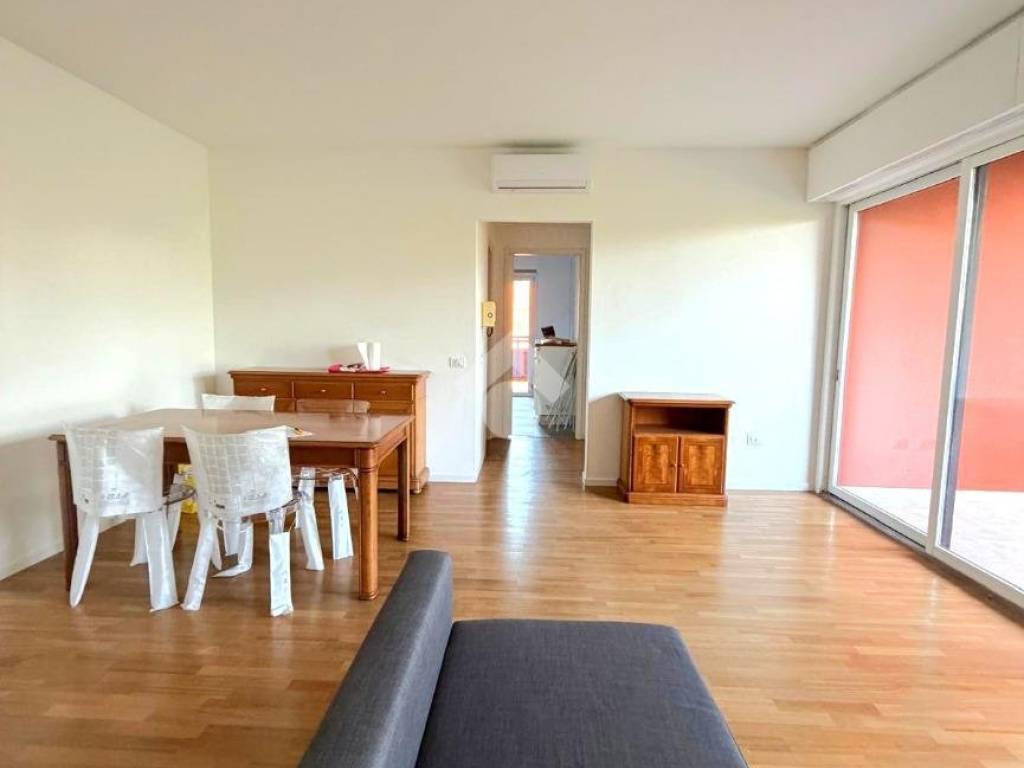 Appartamento a Basiglio in via Cristoforo colombo, 3 - Foto 2