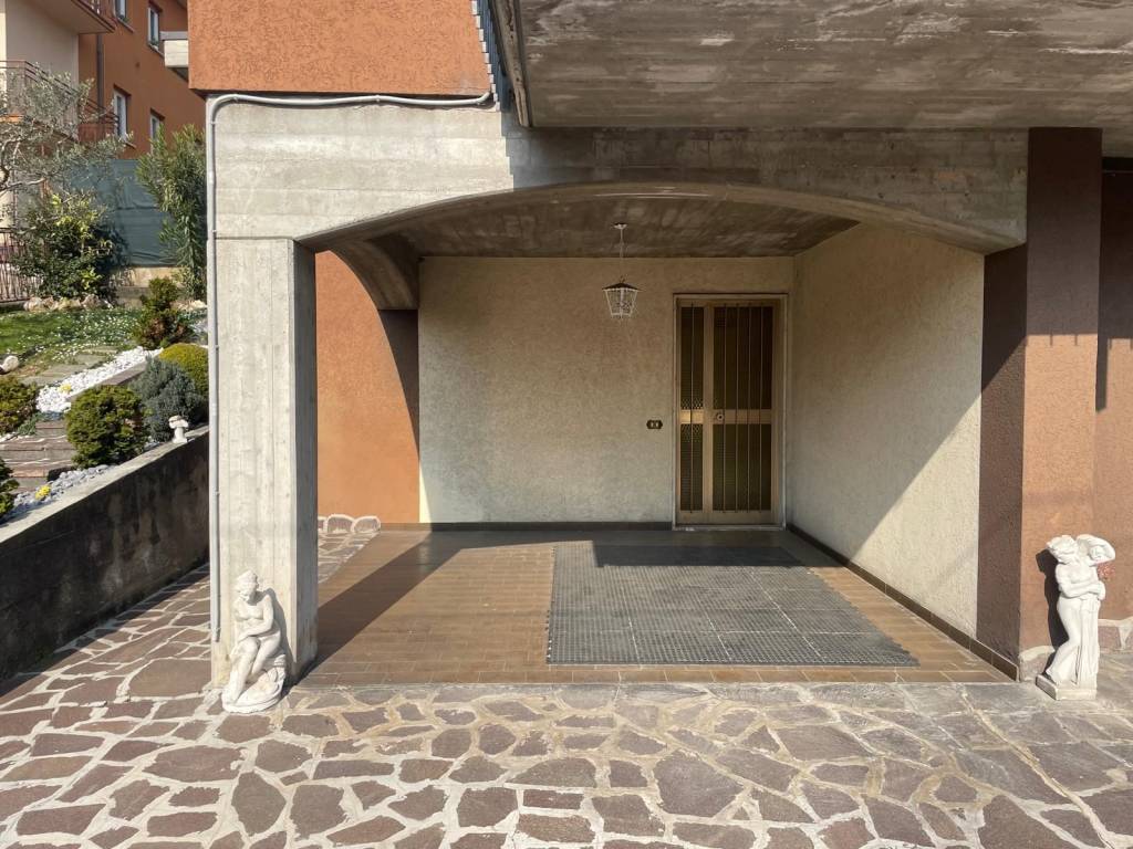 Appartamento a Alzano lombardo in Via Monsignor Piazzoli - Foto 5