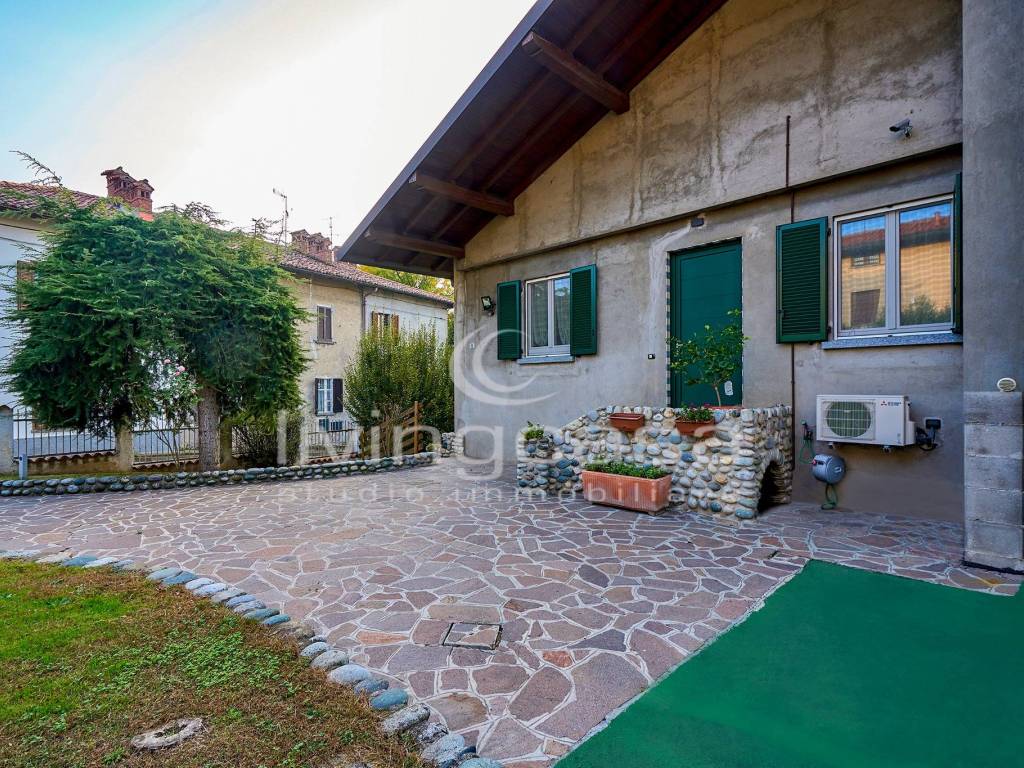 Villa a Cassago brianza in Via Piave - Foto 2