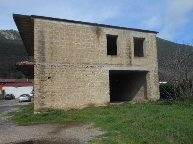 Casa indipendente a Pietravairano in Piazza Sant'Antonio - Foto 5