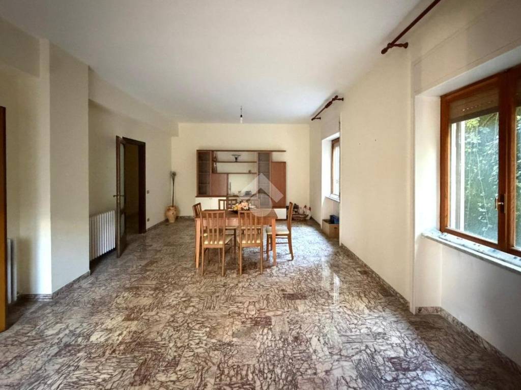 Appartamento a Cosenza in Viale Della Repubblica, 143 - Foto 4