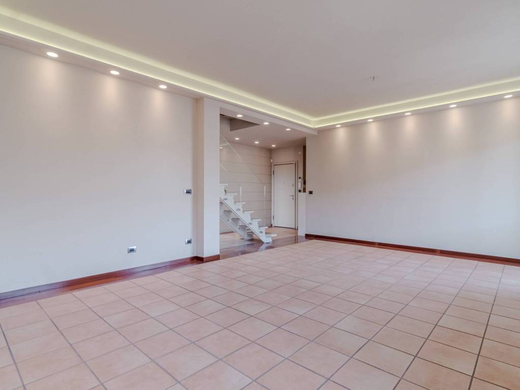 Appartamento a Moncalieri in Strada Statale di Villastellone - Foto 5