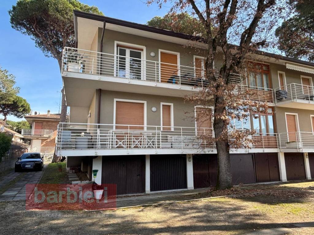 Appartamento a Cervia in viale Ravenna, 55 - Foto 3