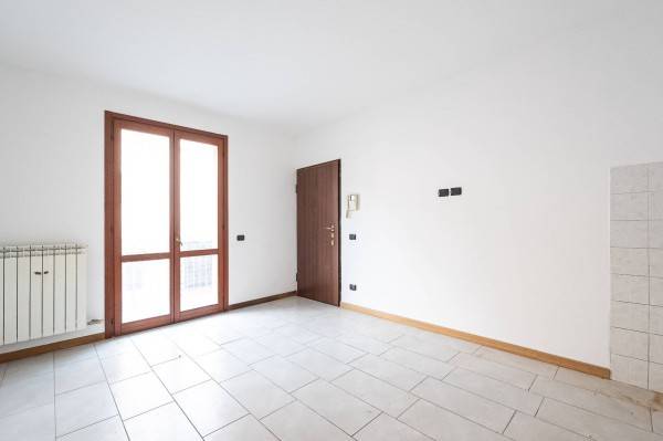 Appartamento a Cabiate in Via Vittorio Veneto - Foto 2