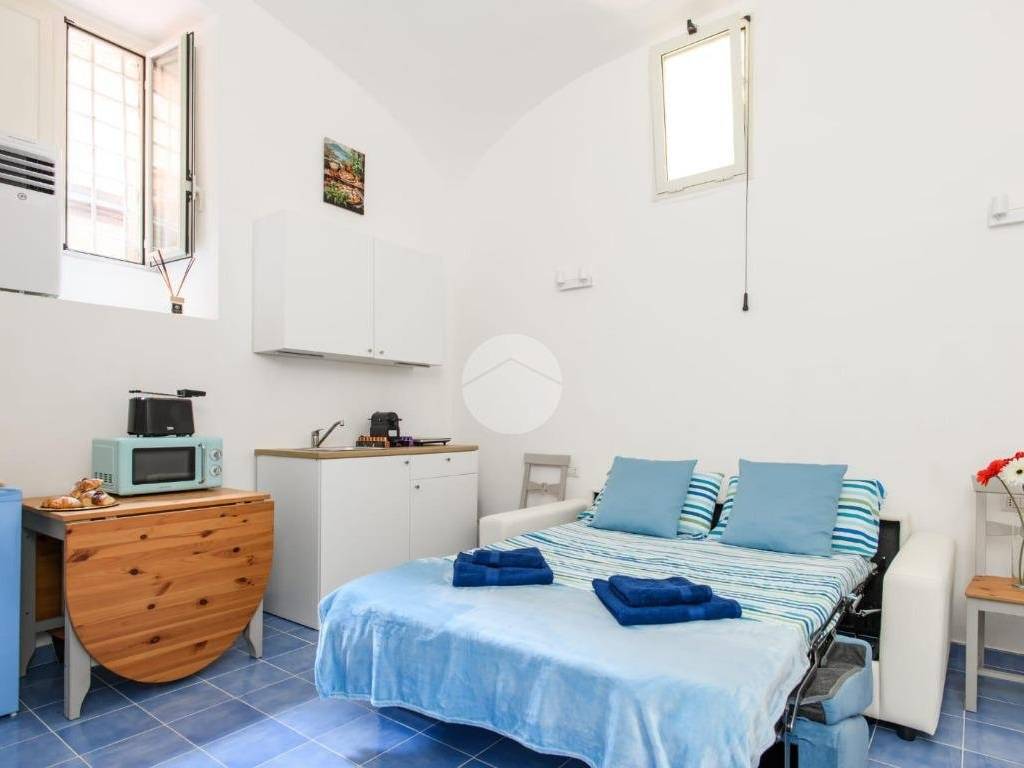 Appartamento a Napoli in Vico Sant' Eframo Vecchio, 25 - Foto 3