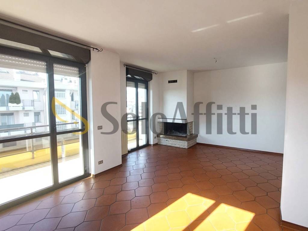 Attico / mansarda a Biella in Via Addis Abeba, 8 - Foto 3