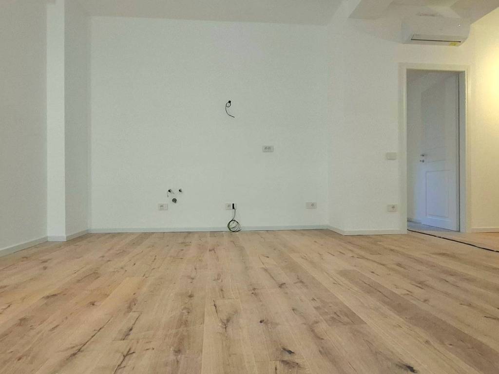 Appartamento a Como in Via Rezzonico, 47 - Foto 5