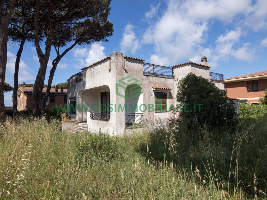 Villa a Anzio in Via del Monumento, 49 - Foto 2