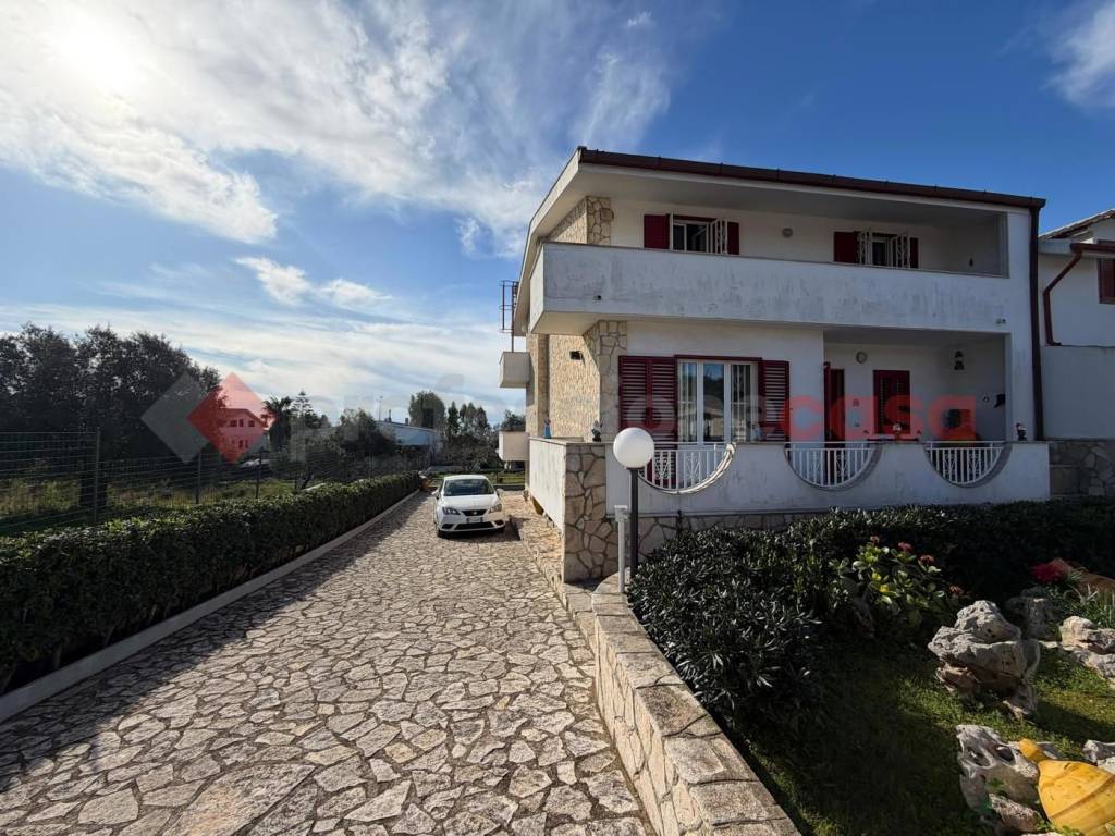 Villa a Statte in via dei lecci , 22 - Foto 4