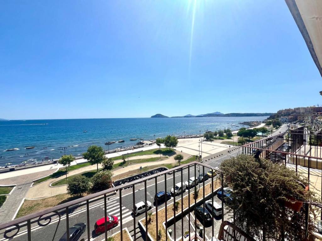 Appartamento a Pozzuoli in corso umberto 1 - Foto 4