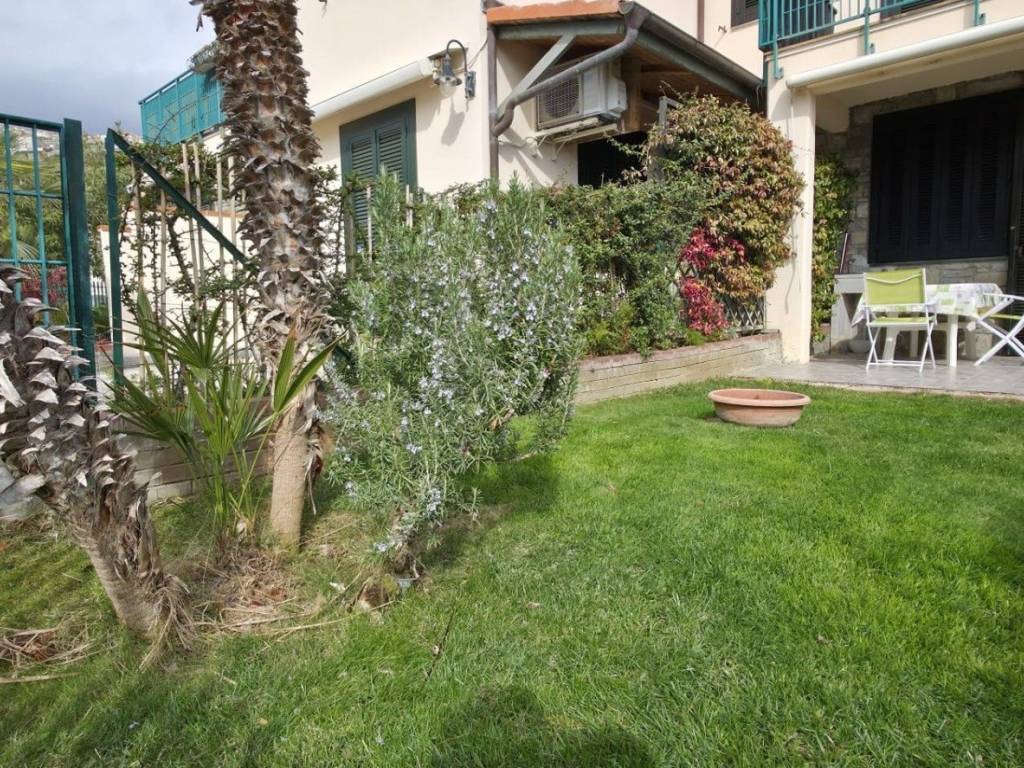 Appartamento a Cipressa in Via PRIMO MAGGIO, 38 - Foto 3