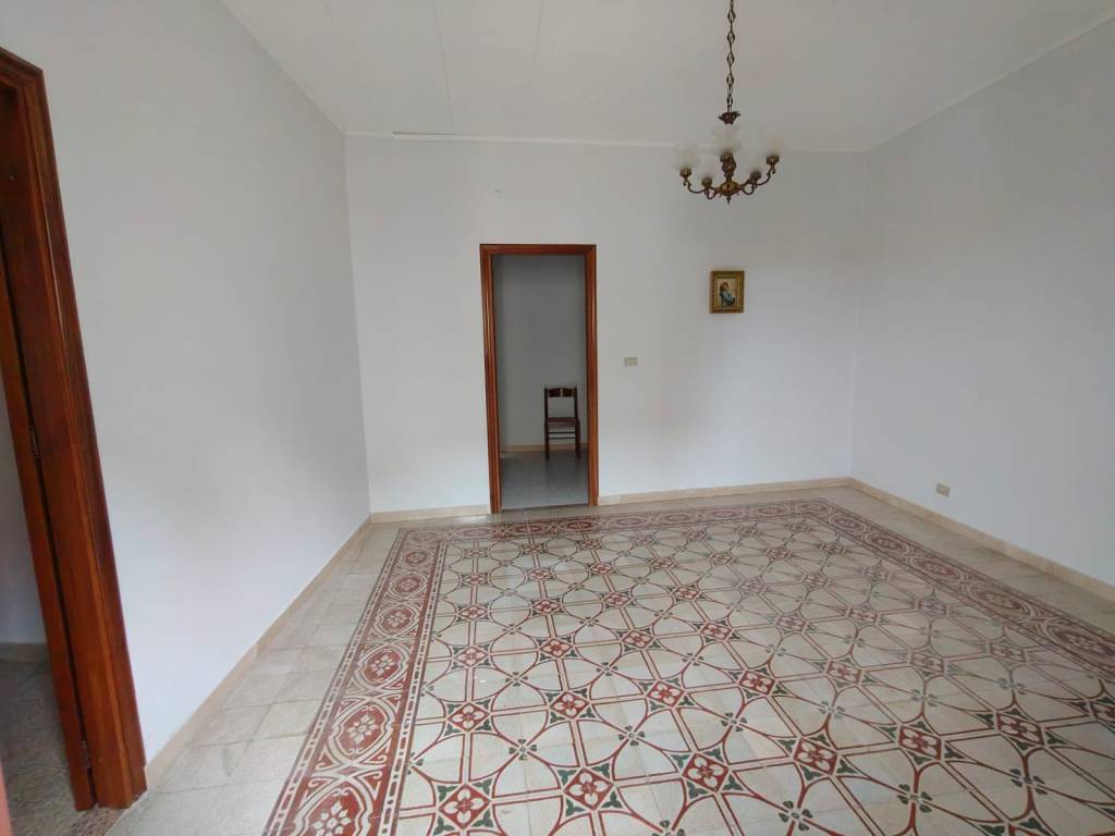 Casa indipendente a Caronia in Via Luciano Orlando - Foto 4