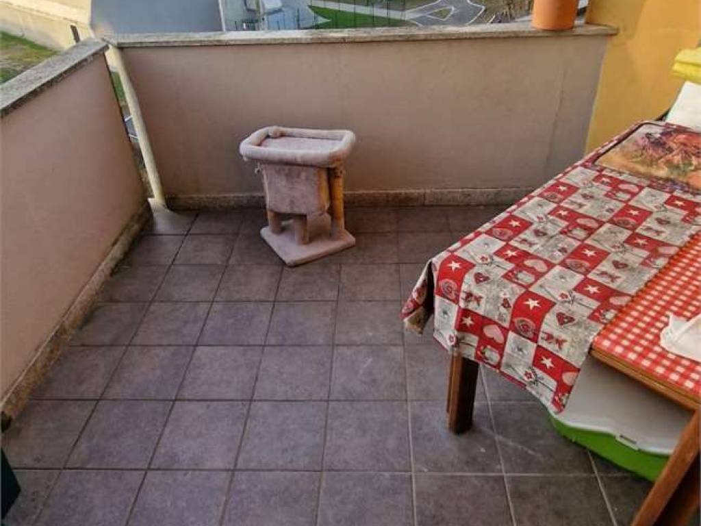 Appartamento a Borgomanero in VIA BARCELLINI - Foto 5