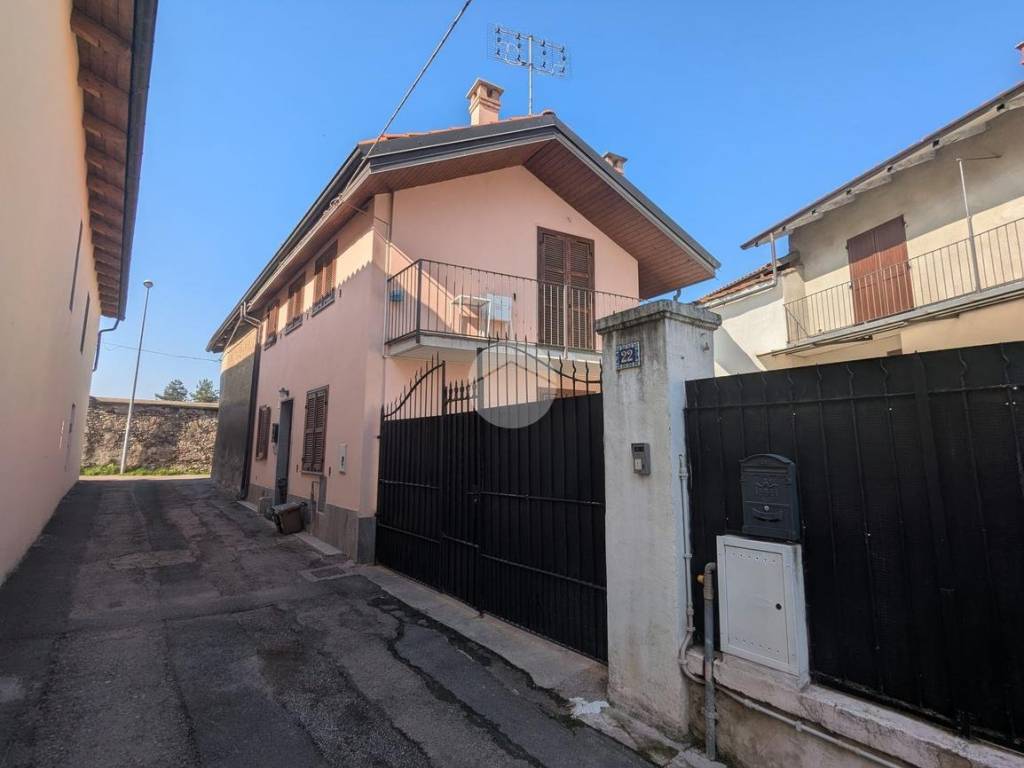 Casa indipendente a Rivoli in Vicolo d'ala, 22 - Foto 2
