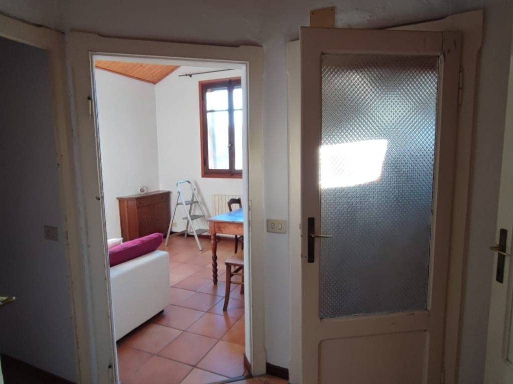 Appartamento a Como in Via Castel Baradello, 6 - Foto 2