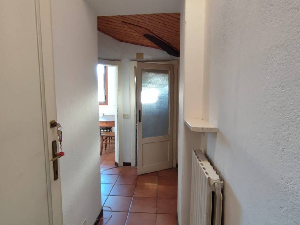 Appartamento a Como in Via Castel Baradello, 6 - Foto 4