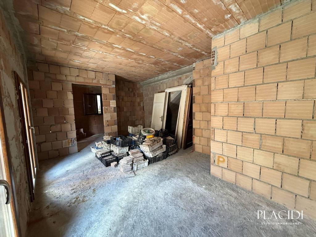 Casa indipendente a L'aquila in Via Lucoli, 5 - Foto 5