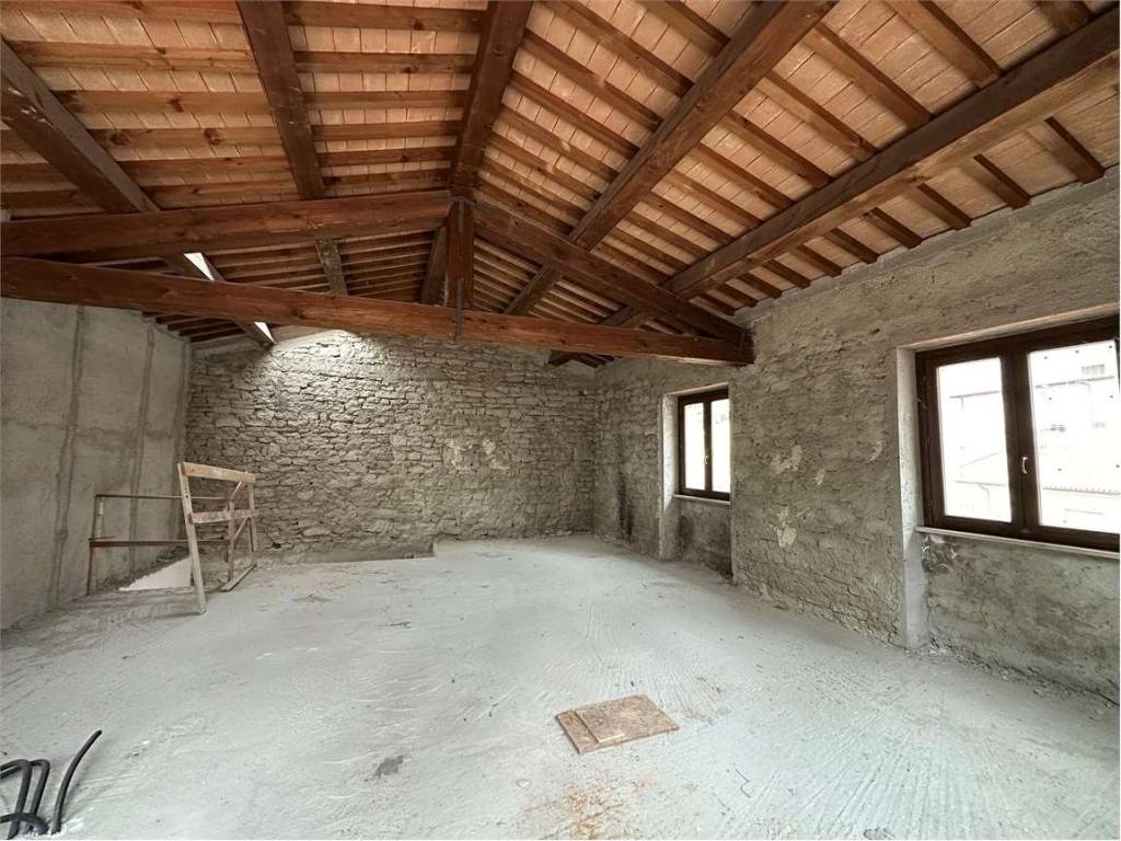 Rustico / casale a Gualdo tadino in Piazza Marconi - Foto 2