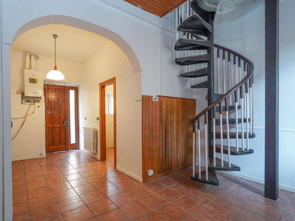 Casa indipendente a Cornate d'adda in via Circonvallazione 1 - Foto 4