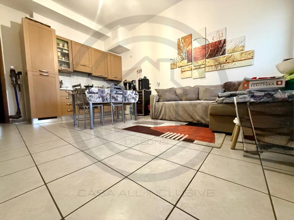 Appartamento a Limbiate in Via del Laghetto - Foto 2