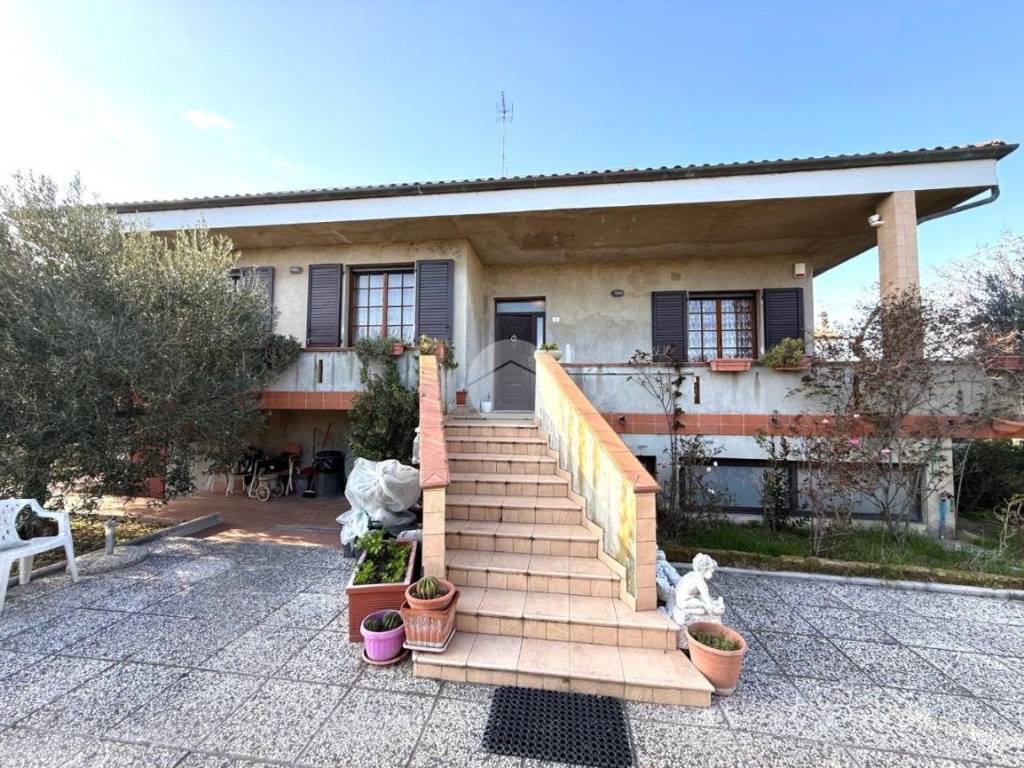 Villa a Fano in Via Andrea Doria, 22 - Foto 2