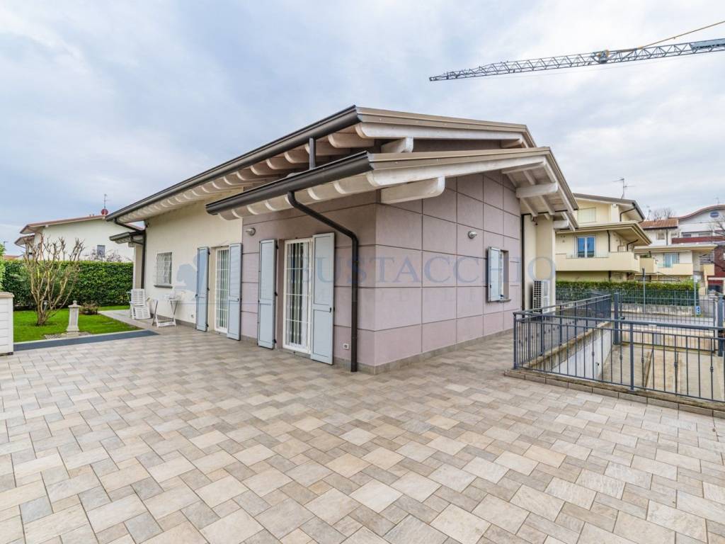 Villa a Dalmine in Via Carlo Cattaneo - Foto 4