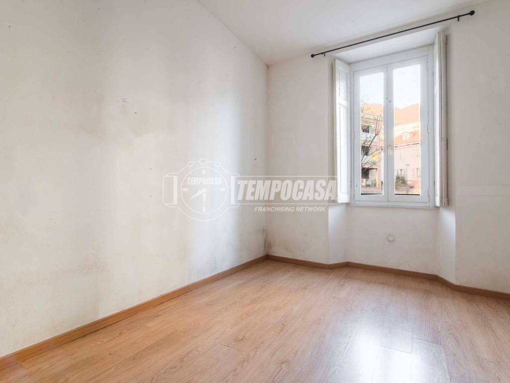 Appartamento a Como in Via Carloni 16 - Foto 4