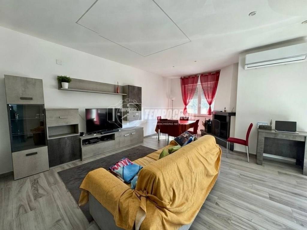 Appartamento a Napoli in Via Pisciarelli - Foto 2